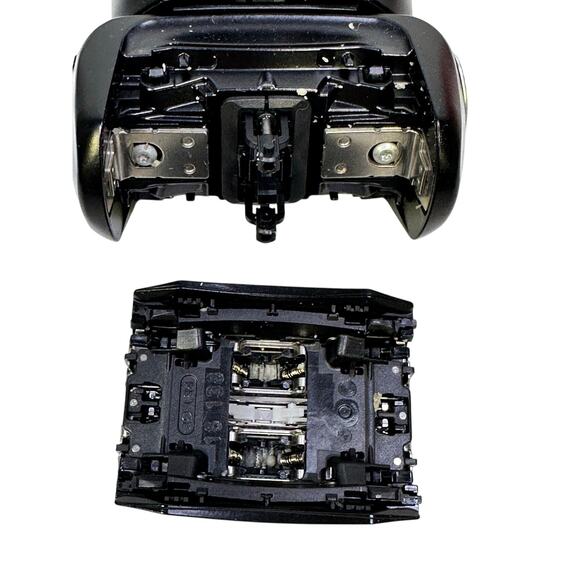 Braun 7893s Series 7 Sonic Opti-Foil Wet & Dry Silver Electric Shaver w/Charger - Picture 4 of 5